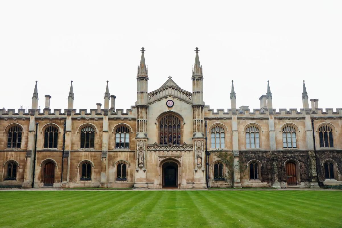 cambridge uni merch,Cambridge Uni Merch: A Comprehensive Guide